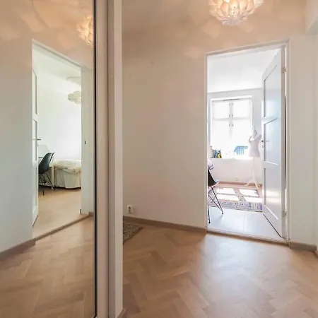 Stunning View Of The City Of Fjords Apartment *