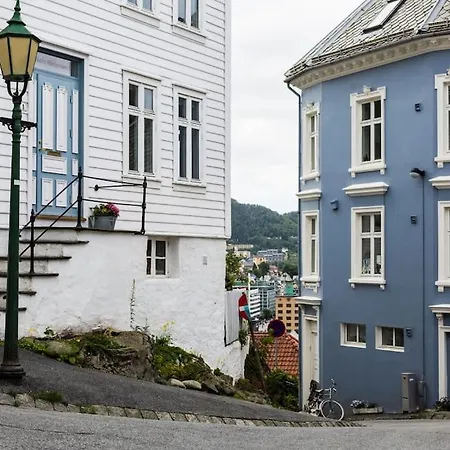 Apartment Stunning View Of The City Of Fjords